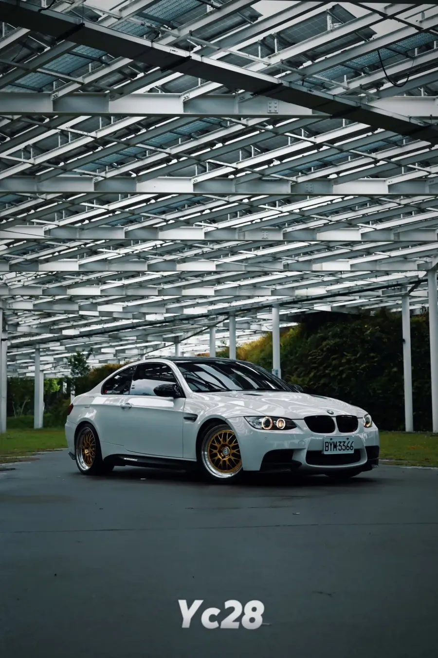 白色 BMW E92 M3